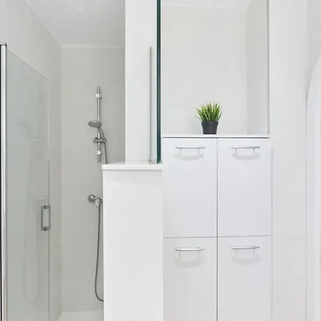 Larroka By Basque Homes * 圣塞瓦斯蒂安