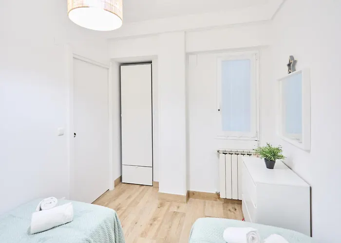 Larroka By Basque Homes شقة